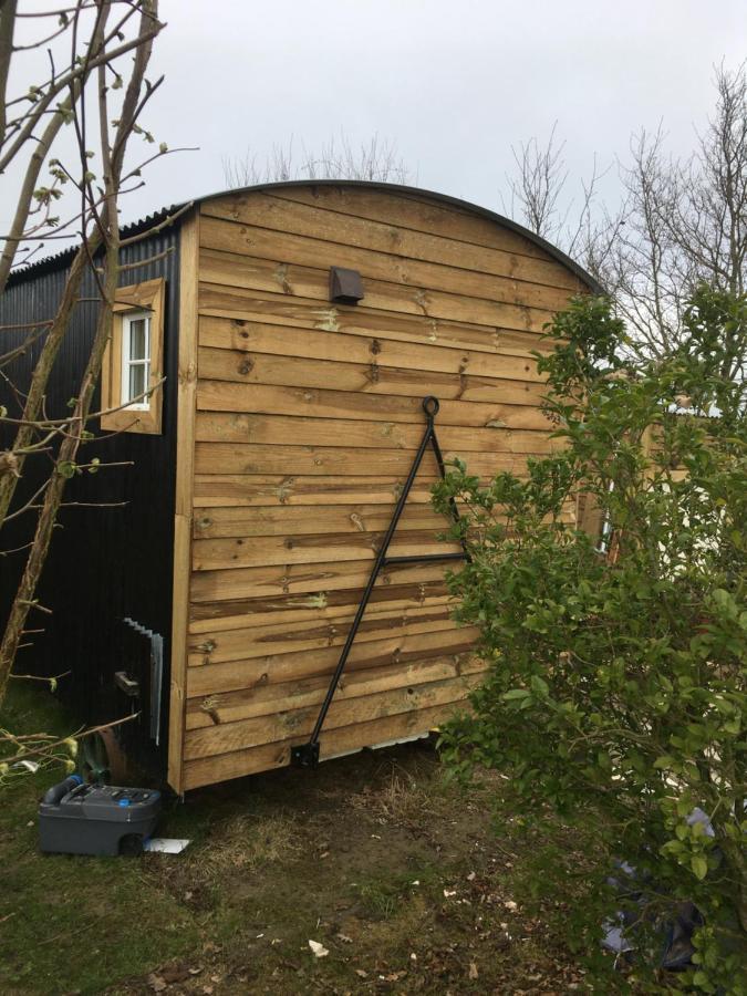 Mr Hares Shepherd Hut Hotel Mellis Exterior photo